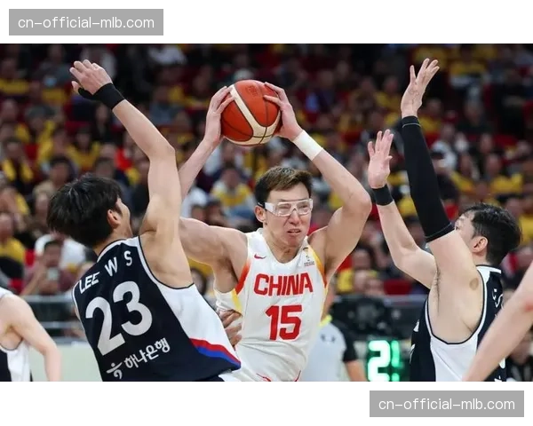 【2026年4月CBA联赛区域防守与盯人混用趋势·人物·特写特写:37岁的辽宁老将韩德君在混合防守体系中扮演的“最后屏障”角色 【2026年4月CBA联赛区域防守与盯人混用趋势·人物·特写特写:37岁的辽宁老将韩德君在混合防守体系中扮演的“最后屏障”角色