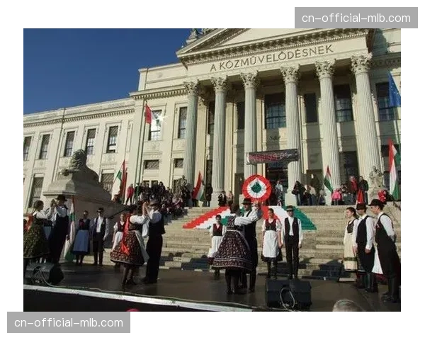 最后一批参赛队伍抵达布达佩斯，组委会举行联合升旗仪式